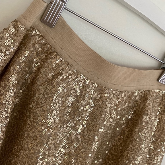 Gap Kids Gold Sequin Skirt - Picture 2 of 4